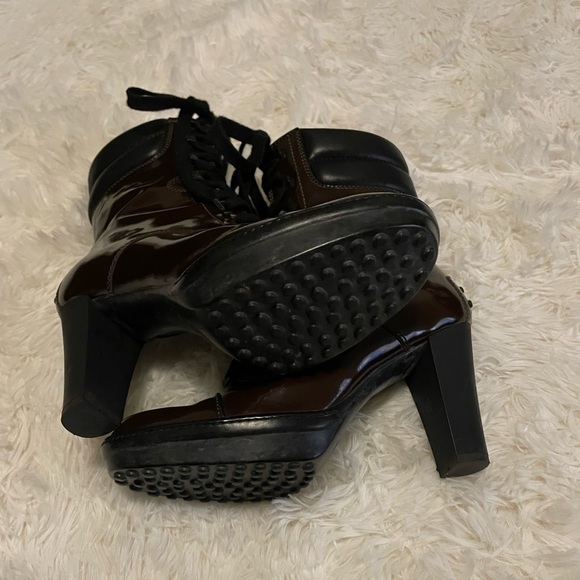 Gorgeous Tod’s leather lace up boots - Picture 12 of 14